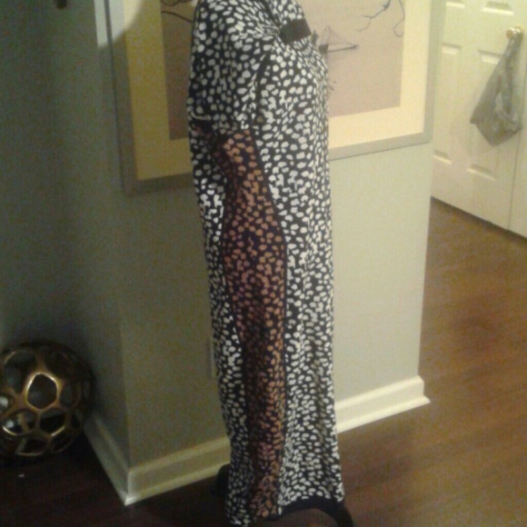 Black - white -Taupe Print Dress,Plus size - Picture 3 of 8